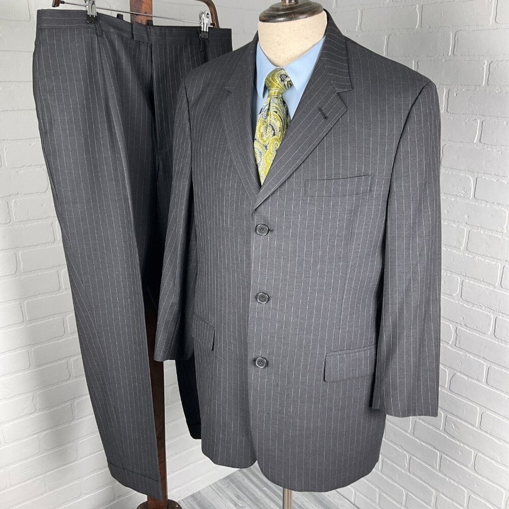 Kenneth Cole Suit Men 44R 35Wx28L Gray Chalkstripe Classic Career Wool VTG USA